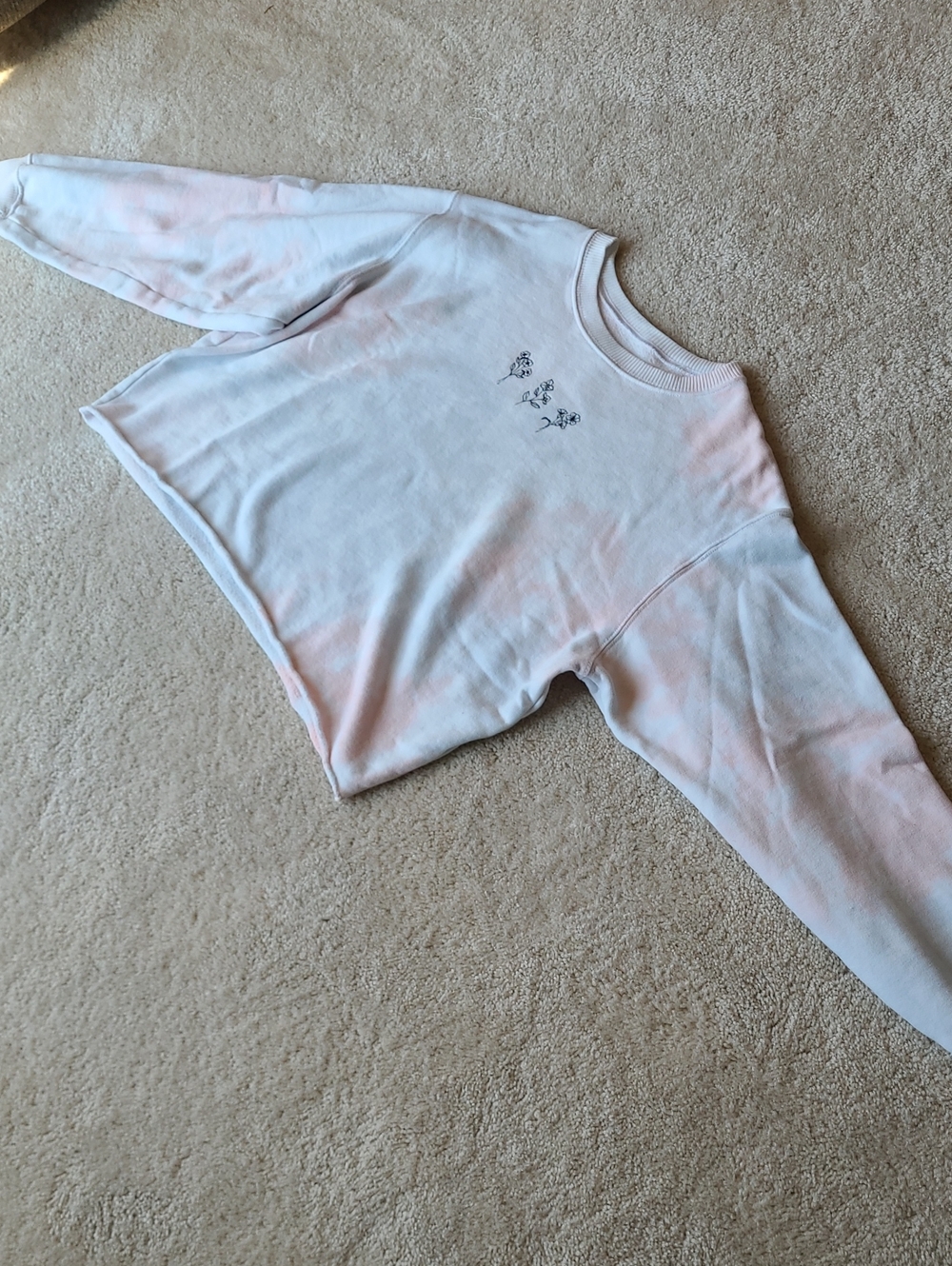 Hollister White Crewneck Sweatshirt with Soft Pink Tie-Dye and Floral Embroidery